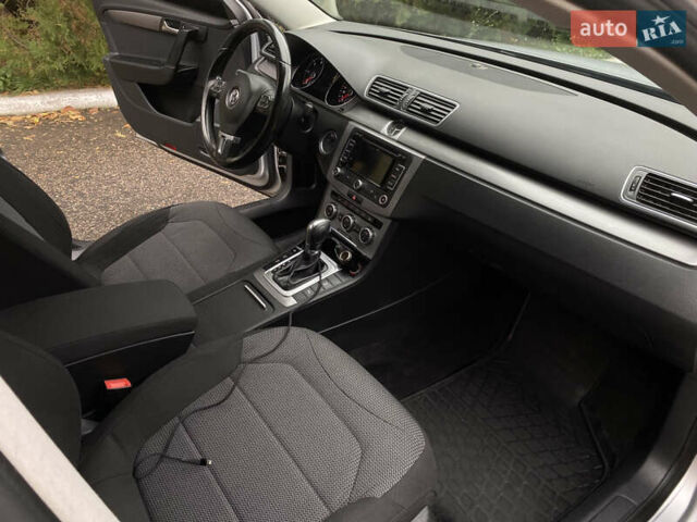 Серый Фольксваген Пассат, объемом двигателя 1.97 л и пробегом 300 тыс. км за 10850 $, фото 16 на Automoto.ua