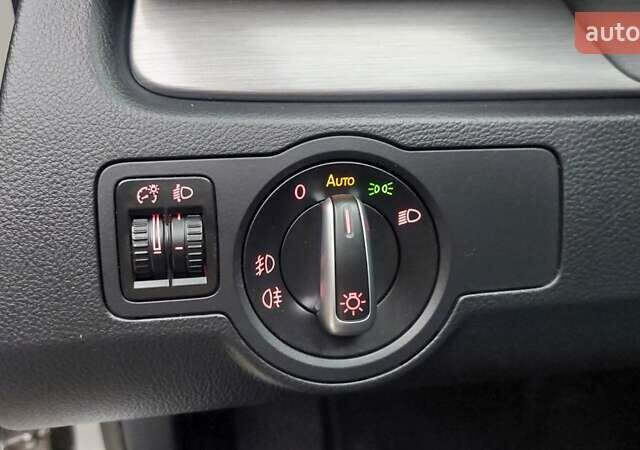 Сірий Фольксваген Пассат, об'ємом двигуна 2 л та пробігом 218 тис. км за 10999 $, фото 26 на Automoto.ua