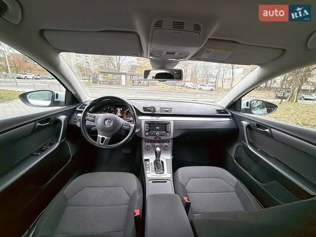 Серый Фольксваген Пассат, объемом двигателя 2 л и пробегом 300 тыс. км за 13500 $, фото 7 на Automoto.ua