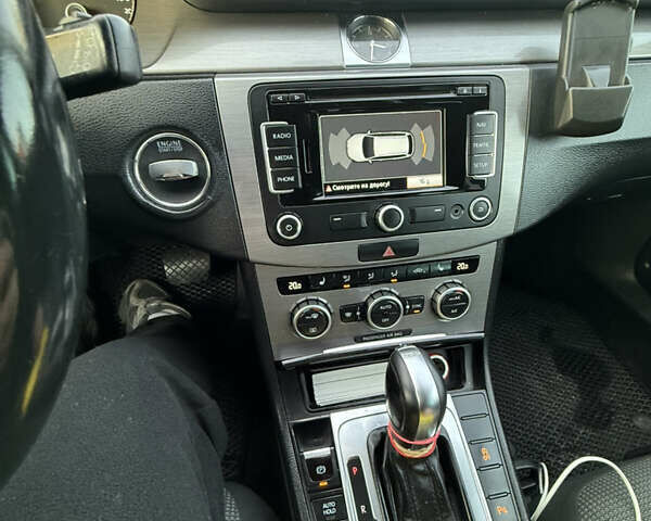 Сірий Фольксваген Пассат, об'ємом двигуна 1.97 л та пробігом 357 тис. км за 11800 $, фото 9 на Automoto.ua