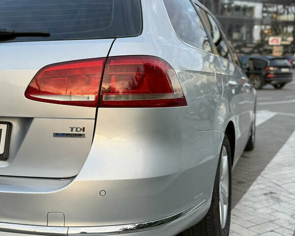 Сірий Фольксваген Пассат, об'ємом двигуна 1.6 л та пробігом 323 тис. км за 10800 $, фото 3 на Automoto.ua