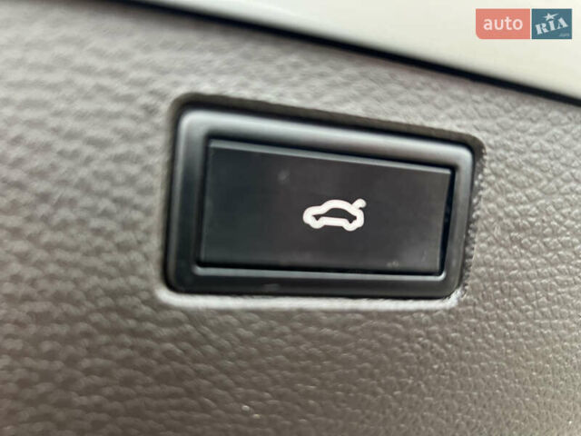 Сірий Фольксваген Пассат, об'ємом двигуна 1.97 л та пробігом 299 тис. км за 11850 $, фото 39 на Automoto.ua