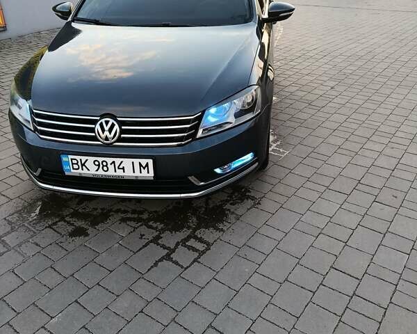 Серый Фольксваген Пассат, объемом двигателя 1.6 л и пробегом 218 тыс. км за 11500 $, фото 12 на Automoto.ua