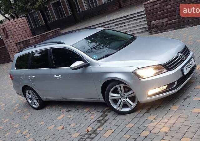 Сірий Фольксваген Пассат, об'ємом двигуна 2 л та пробігом 218 тис. км за 10999 $, фото 72 на Automoto.ua