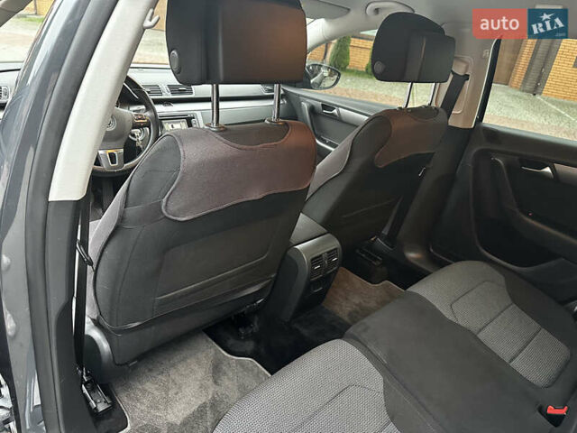 Серый Фольксваген Пассат, объемом двигателя 2 л и пробегом 256 тыс. км за 10999 $, фото 19 на Automoto.ua