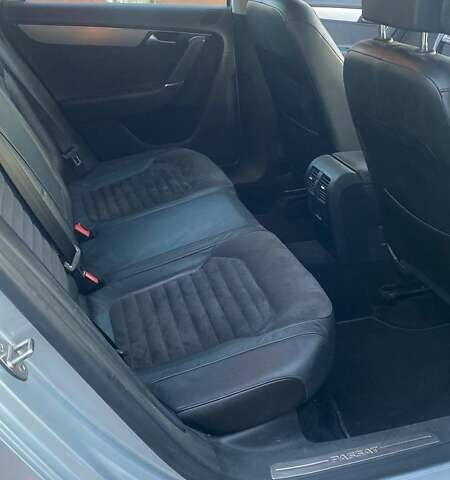 Серый Фольксваген Пассат, объемом двигателя 1.97 л и пробегом 238 тыс. км за 12000 $, фото 2 на Automoto.ua