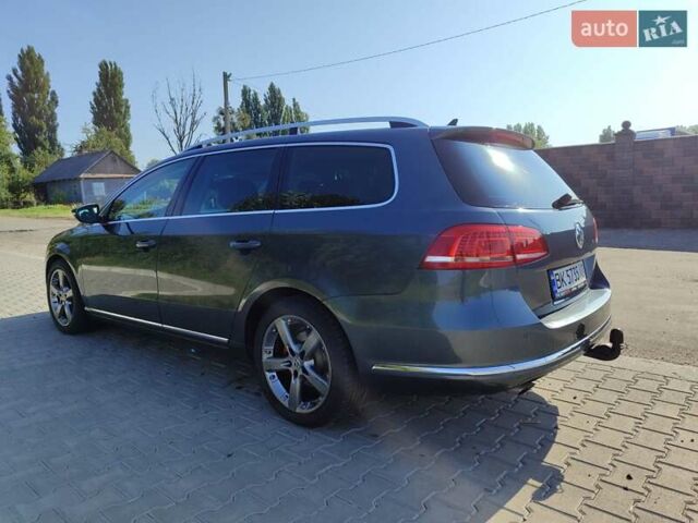 Серый Фольксваген Пассат, объемом двигателя 1.97 л и пробегом 300 тыс. км за 12000 $, фото 5 на Automoto.ua