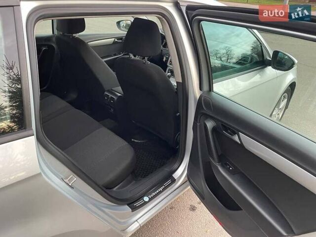 Серый Фольксваген Пассат, объемом двигателя 2 л и пробегом 300 тыс. км за 10700 $, фото 16 на Automoto.ua