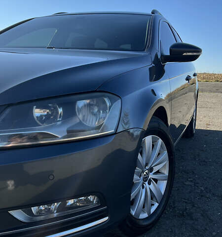 Серый Фольксваген Пассат, объемом двигателя 1.6 л и пробегом 237 тыс. км за 9900 $, фото 19 на Automoto.ua