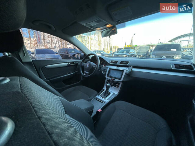 Серый Фольксваген Пассат, объемом двигателя 1.97 л и пробегом 145 тыс. км за 9999 $, фото 26 на Automoto.ua