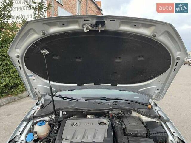 Серый Фольксваген Пассат, объемом двигателя 2 л и пробегом 300 тыс. км за 10700 $, фото 18 на Automoto.ua