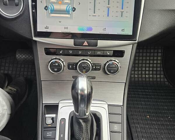 Фольксваген Пассат 2013 в Новояворовск на Automoto.ua Серый Фольксваген Пассат, объемом двигателя 1.97 л и пробегом 283 тыс. км за 11690 $, фото 26 на Automoto.ua