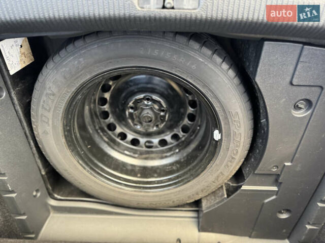 Сірий Фольксваген Пассат, об'ємом двигуна 1.6 л та пробігом 240 тис. км за 10350 $, фото 22 на Automoto.ua