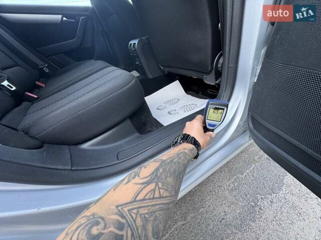 Сірий Фольксваген Пассат, об'ємом двигуна 2 л та пробігом 226 тис. км за 12800 $, фото 138 на Automoto.ua