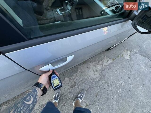 Сірий Фольксваген Пассат, об'ємом двигуна 2 л та пробігом 226 тис. км за 12800 $, фото 140 на Automoto.ua