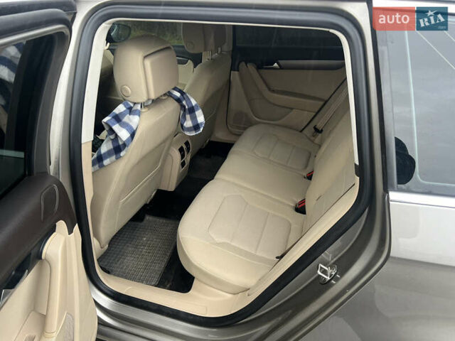 Серый Фольксваген Пассат, объемом двигателя 1.97 л и пробегом 266 тыс. км за 12200 $, фото 7 на Automoto.ua