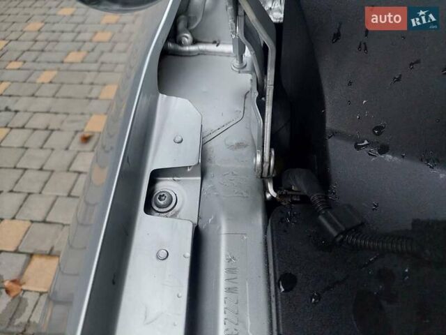 Сірий Фольксваген Пассат, об'ємом двигуна 2 л та пробігом 218 тис. км за 10999 $, фото 79 на Automoto.ua