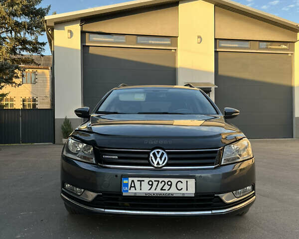 Серый Фольксваген Пассат, объемом двигателя 1.6 л и пробегом 261 тыс. км за 10200 $, фото 7 на Automoto.ua