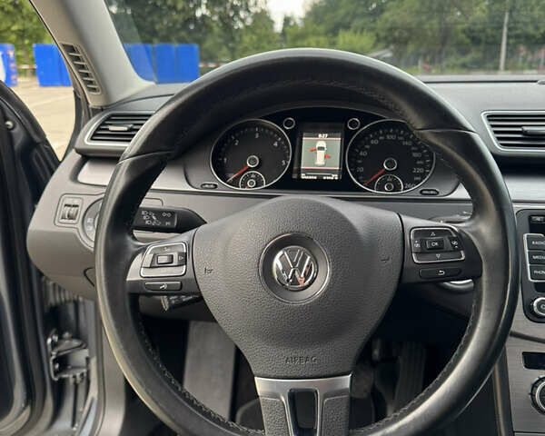 Серый Фольксваген Пассат, объемом двигателя 1.97 л и пробегом 207 тыс. км за 11500 $, фото 13 на Automoto.ua