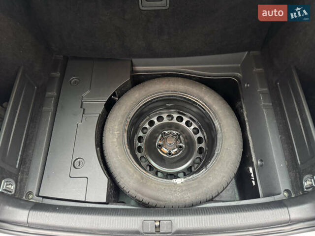 Серый Фольксваген Пассат, объемом двигателя 1.6 л и пробегом 207 тыс. км за 10500 $, фото 35 на Automoto.ua