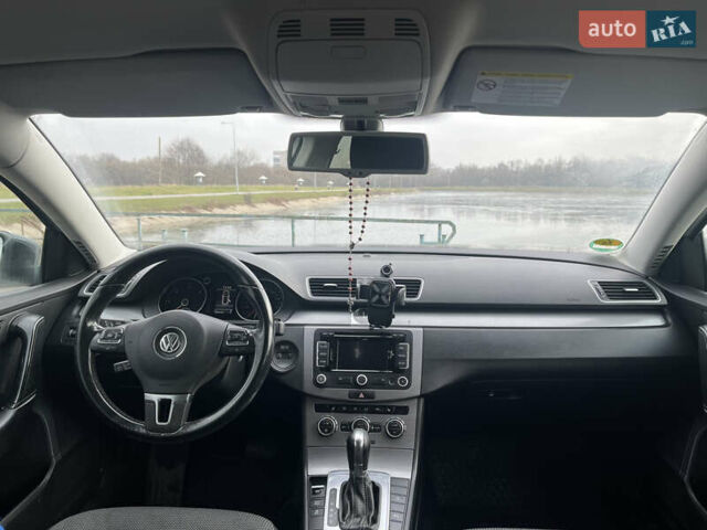 Серый Фольксваген Пассат, объемом двигателя 1.97 л и пробегом 290 тыс. км за 9800 $, фото 2 на Automoto.ua