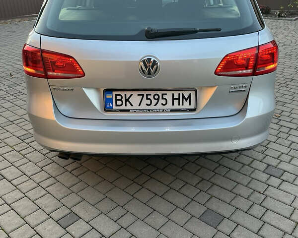 Серый Фольксваген Пассат, объемом двигателя 1.97 л и пробегом 275 тыс. км за 11200 $, фото 4 на Automoto.ua