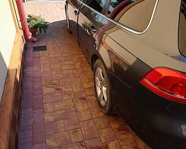 Серый Фольксваген Пассат, объемом двигателя 1.6 л и пробегом 220 тыс. км за 12800 $, фото 3 на Automoto.ua