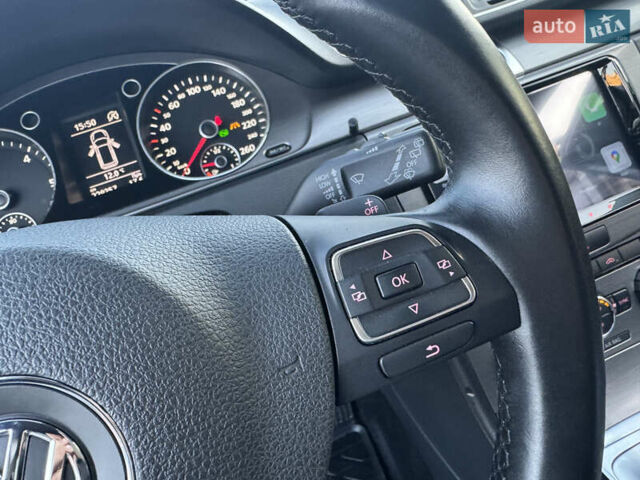 Серый Фольксваген Пассат, объемом двигателя 1.6 л и пробегом 229 тыс. км за 10999 $, фото 52 на Automoto.ua