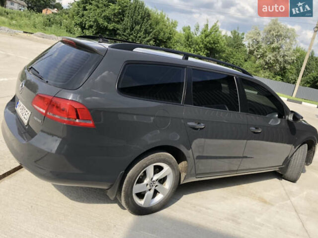 Серый Фольксваген Пассат, объемом двигателя 1.6 л и пробегом 270 тыс. км за 9999 $, фото 4 на Automoto.ua