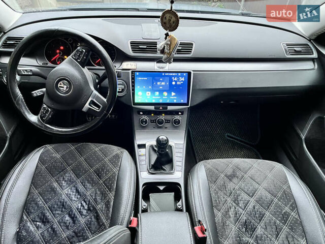 Серый Фольксваген Пассат, объемом двигателя 1.6 л и пробегом 240 тыс. км за 9300 $, фото 18 на Automoto.ua