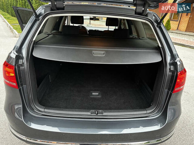 Серый Фольксваген Пассат, объемом двигателя 2 л и пробегом 256 тыс. км за 10999 $, фото 26 на Automoto.ua