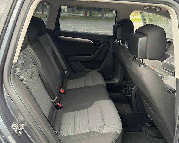 Серый Фольксваген Пассат, объемом двигателя 1.97 л и пробегом 207 тыс. км за 11500 $, фото 15 на Automoto.ua