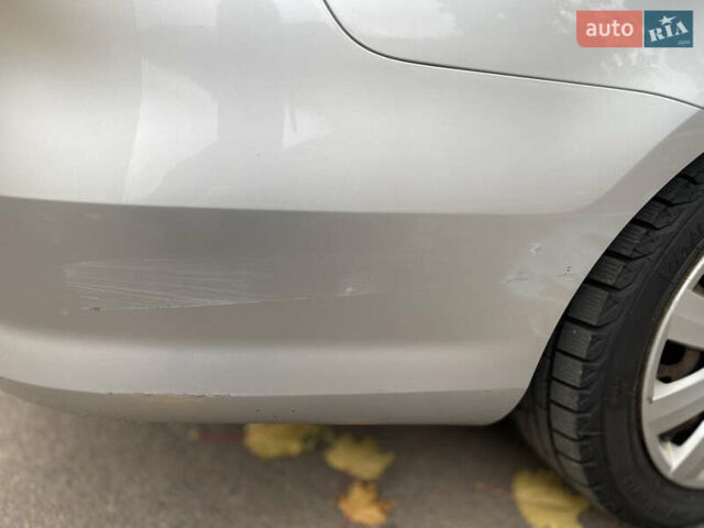 Фольксваген Пассат 2013 в Ужгороде на Automoto.ua Серый Фольксваген Пассат, объемом двигателя 1.6 л и пробегом 294 тыс. км за 9499 $, фото 11 на Automoto.ua