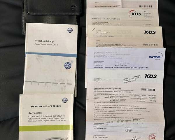 Сірий Фольксваген Пассат, об'ємом двигуна 2 л та пробігом 226 тис. км за 12800 $, фото 111 на Automoto.ua