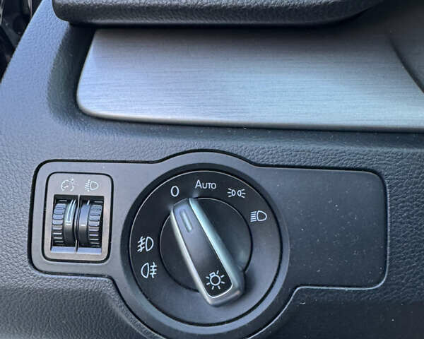 Серый Фольксваген Пассат, объемом двигателя 1.97 л и пробегом 268 тыс. км за 11300 $, фото 15 на Automoto.ua