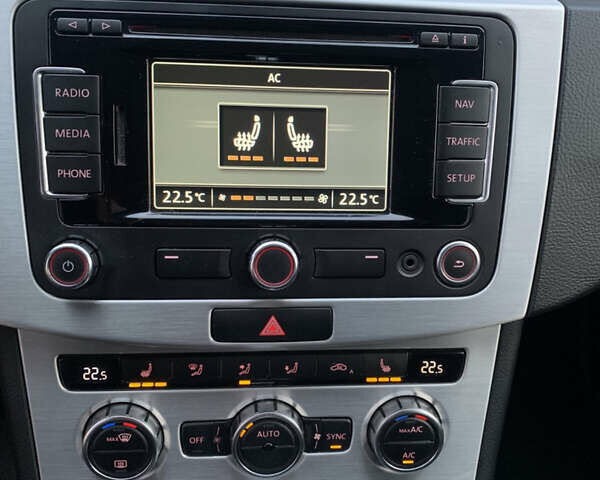 Серый Фольксваген Пассат, объемом двигателя 2 л и пробегом 284 тыс. км за 12850 $, фото 106 на Automoto.ua