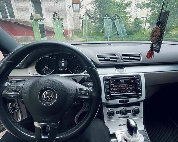 Серый Фольксваген Пассат, объемом двигателя 1.97 л и пробегом 285 тыс. км за 12600 $, фото 3 на Automoto.ua