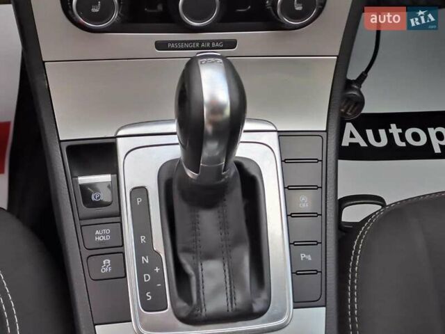 Сірий Фольксваген Пассат, об'ємом двигуна 2 л та пробігом 274 тис. км за 10440 $, фото 20 на Automoto.ua