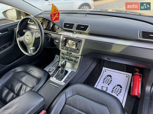 Сірий Фольксваген Пассат, об'ємом двигуна 1.6 л та пробігом 240 тис. км за 10350 $, фото 27 на Automoto.ua