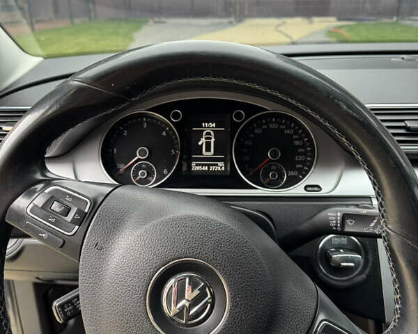 Сірий Фольксваген Пассат, об'ємом двигуна 1.6 л та пробігом 220 тис. км за 9500 $, фото 4 на Automoto.ua