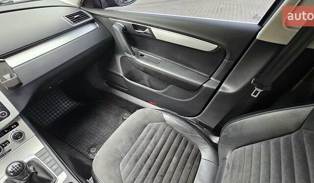 Серый Фольксваген Пассат, объемом двигателя 1.4 л и пробегом 170 тыс. км за 10700 $, фото 13 на Automoto.ua