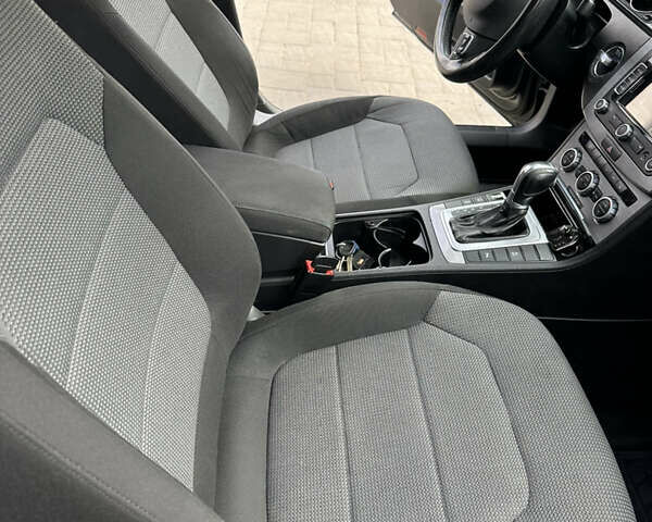 Сірий Фольксваген Пассат, об'ємом двигуна 2 л та пробігом 209 тис. км за 13050 $, фото 8 на Automoto.ua