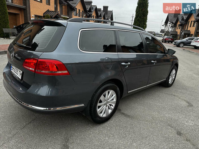 Серый Фольксваген Пассат, объемом двигателя 2 л и пробегом 256 тыс. км за 10999 $, фото 7 на Automoto.ua