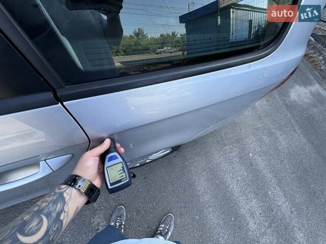 Сірий Фольксваген Пассат, об'ємом двигуна 2 л та пробігом 226 тис. км за 12800 $, фото 130 на Automoto.ua