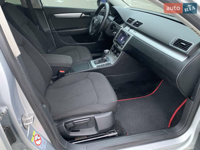 Серый Фольксваген Пассат, объемом двигателя 1.97 л и пробегом 270 тыс. км за 8900 $, фото 8 на Automoto.ua