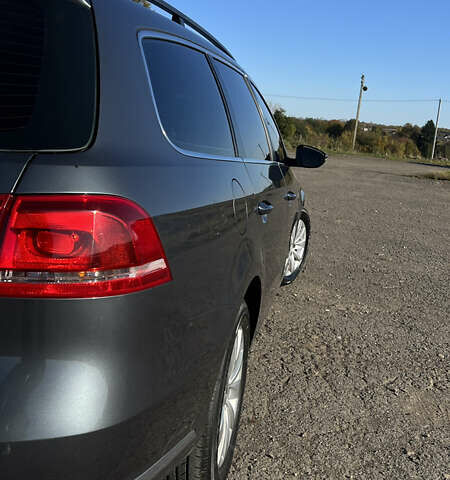 Серый Фольксваген Пассат, объемом двигателя 1.6 л и пробегом 237 тыс. км за 9900 $, фото 16 на Automoto.ua