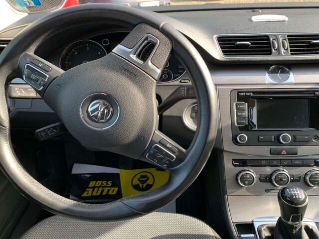 Сірий Фольксваген Пассат, об'ємом двигуна 2 л та пробігом 200 тис. км за 11899 $, фото 18 на Automoto.ua