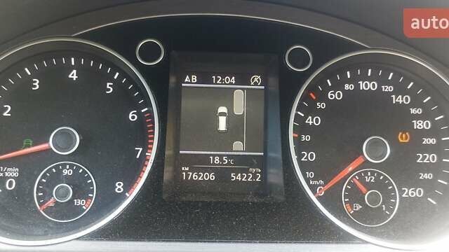 Серый Фольксваген Пассат, объемом двигателя 1.4 л и пробегом 177 тыс. км за 14165 $, фото 4 на Automoto.ua