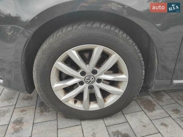 Серый Фольксваген Пассат, объемом двигателя 2 л и пробегом 320 тыс. км за 12500 $, фото 17 на Automoto.ua