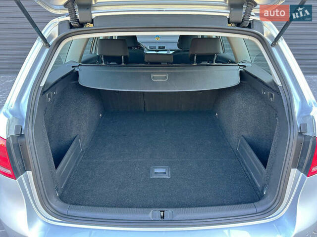 Серый Фольксваген Пассат, объемом двигателя 2 л и пробегом 241 тыс. км за 12500 $, фото 7 на Automoto.ua